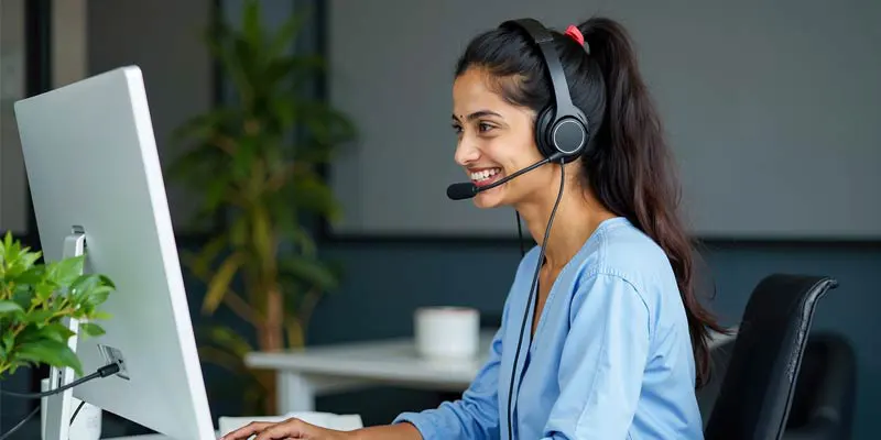 Nhà cái chăm sóc khách hàng 24/7 hỗ trợ mọi vấn đề và thắc mắc